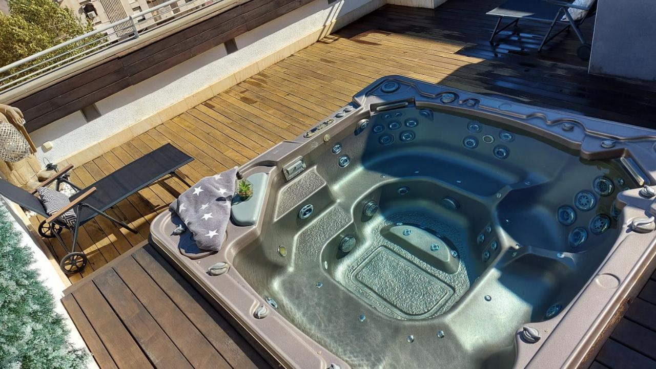 Atico De Lujo Con Jacuzzi Climatizado En Terraza Daire Elche Dış mekan fotoğraf